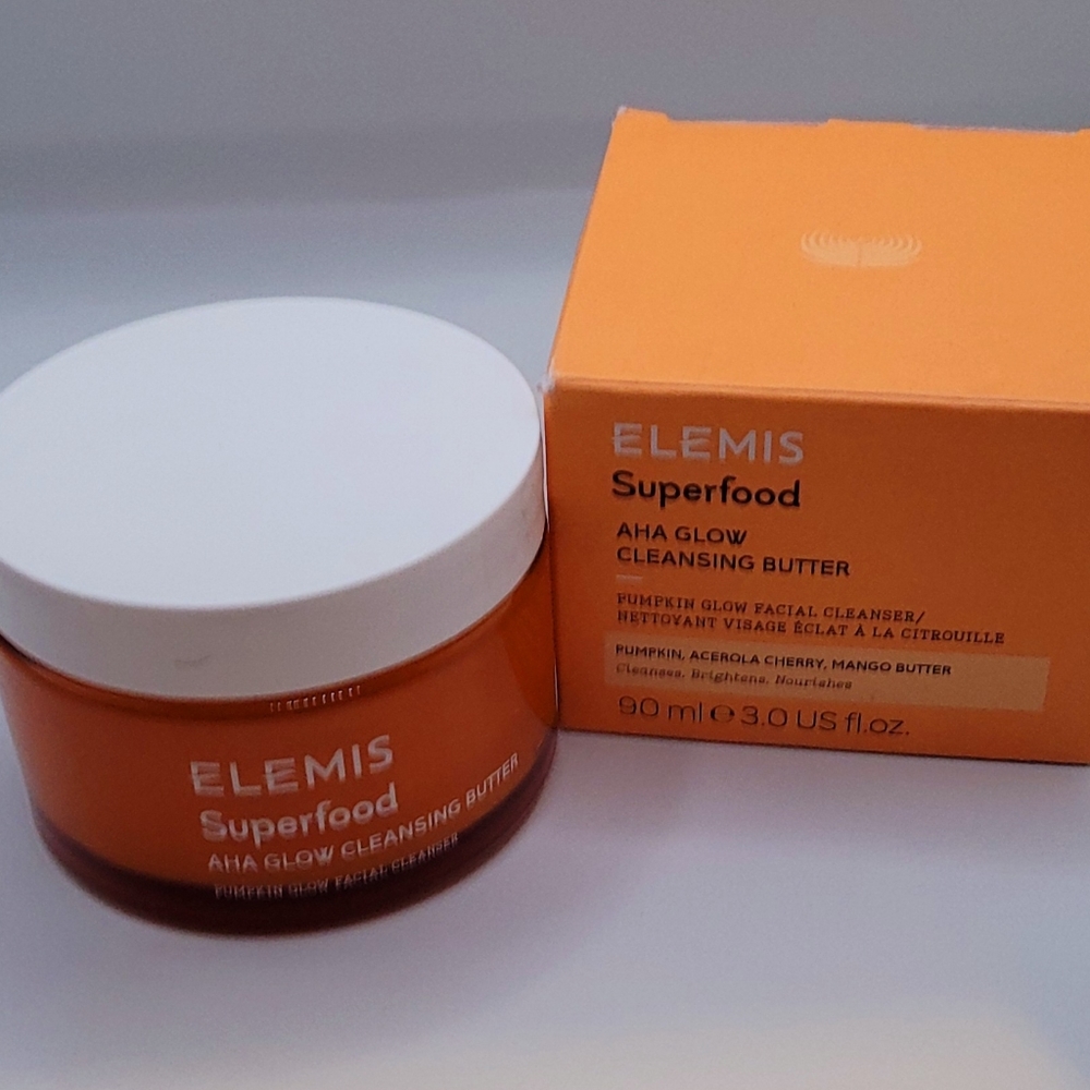 Elemis Superfood aha glow cleansing butter